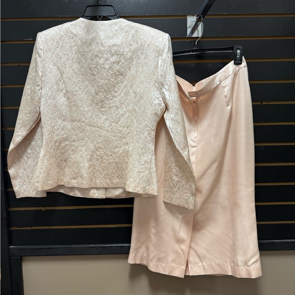 Nah Nah Collections Vintage Blush Pink Skirt Suit – Made in USA - Picture 3 of 3